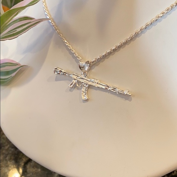 Sterling silver AK 47 machine Gun pendant - Picture 4 of 12